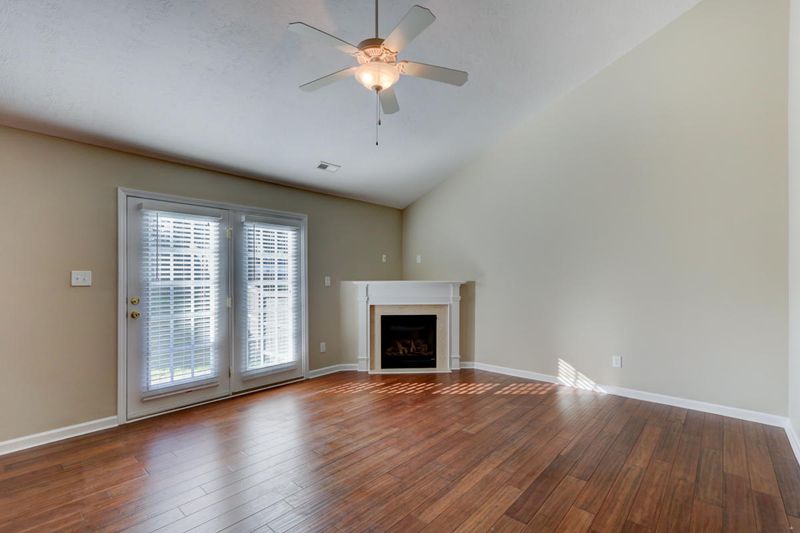 2024 Gatehouse Ln, Powell, TN 37849