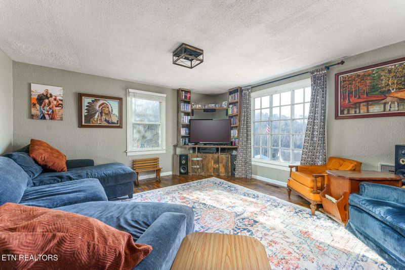 2025 Bluffside View Way, Sevierville, TN 37876