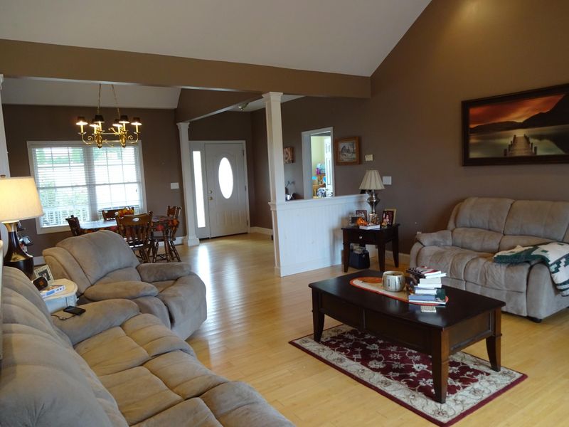 2025 Kings View Loop, Seymour, TN 37865