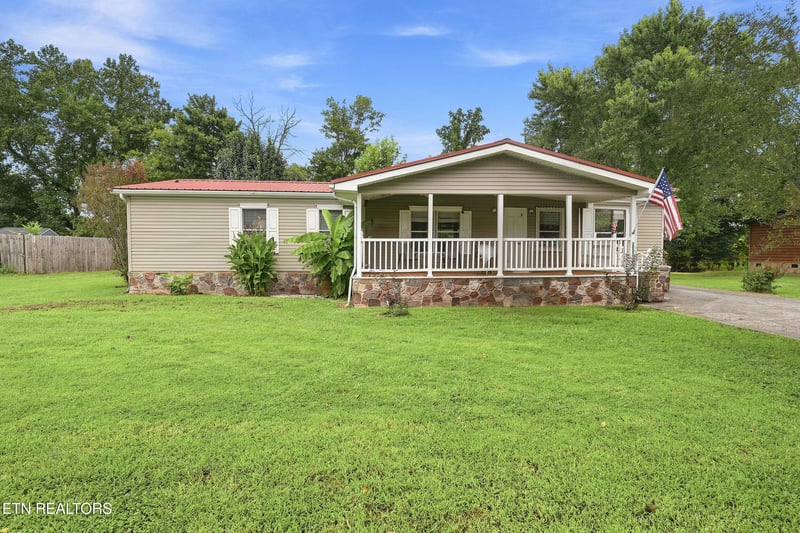 2025 River Meadows Dr, Sevierville, TN 37876