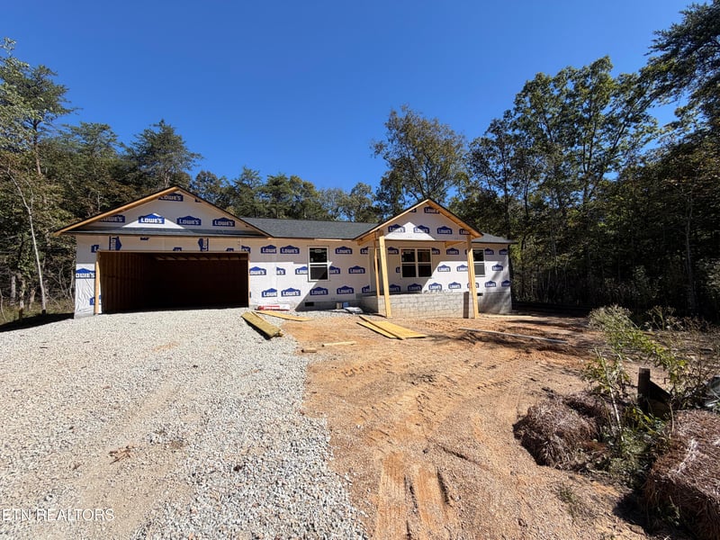 2025 Tecumseh Ln, Crossville, TN 38572