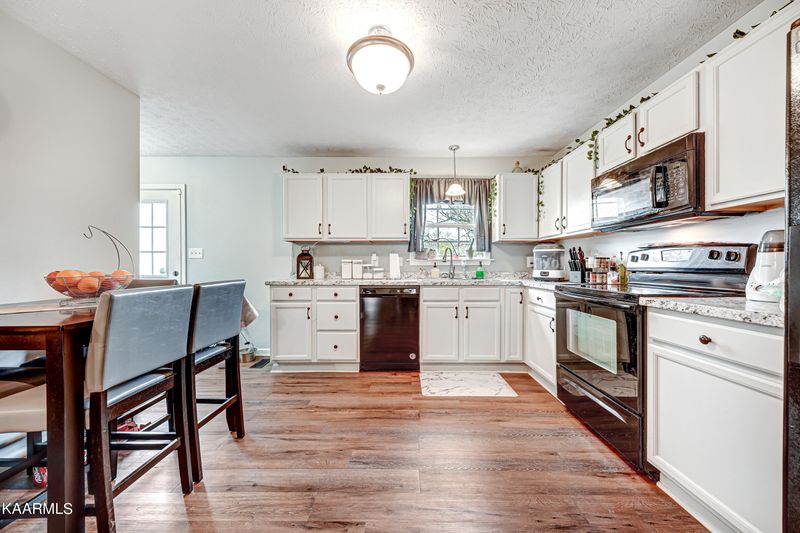 2025 Vada Cir, Knoxville, TN 37912