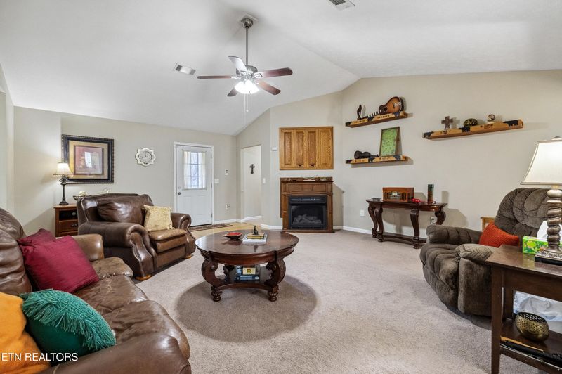 2026 Infinity Ln, Sevierville, TN 37876