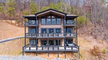 2026 Mccarter Dr, Sevierville, TN 37862