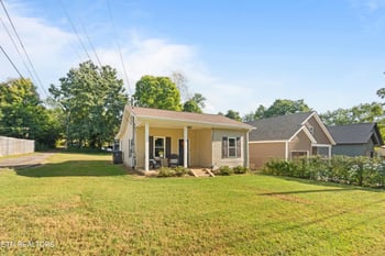 2028 Bernhurst Dr, Knoxville, TN 37918
