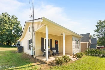 2028 Bernhurst Dr, Knoxville, TN 37918