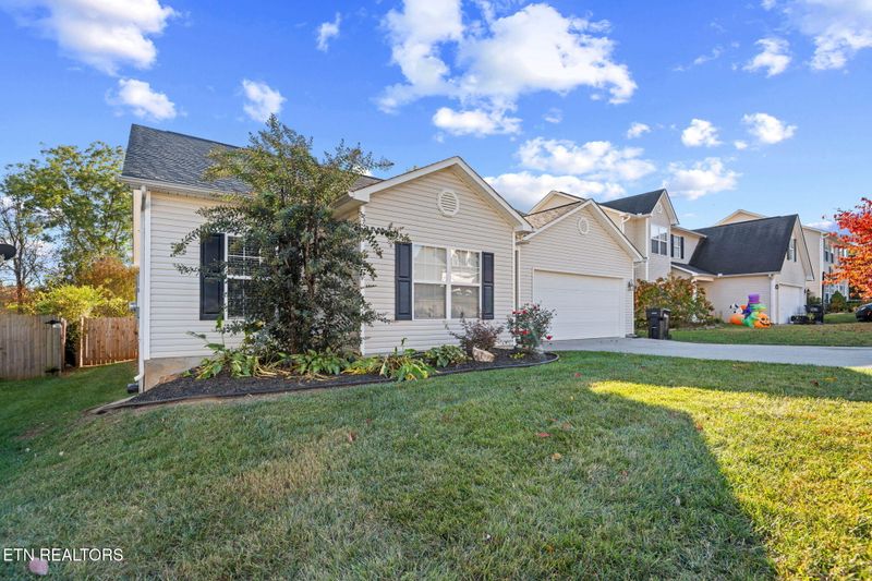 2028 Cartmill Dr, Powell, TN 37849