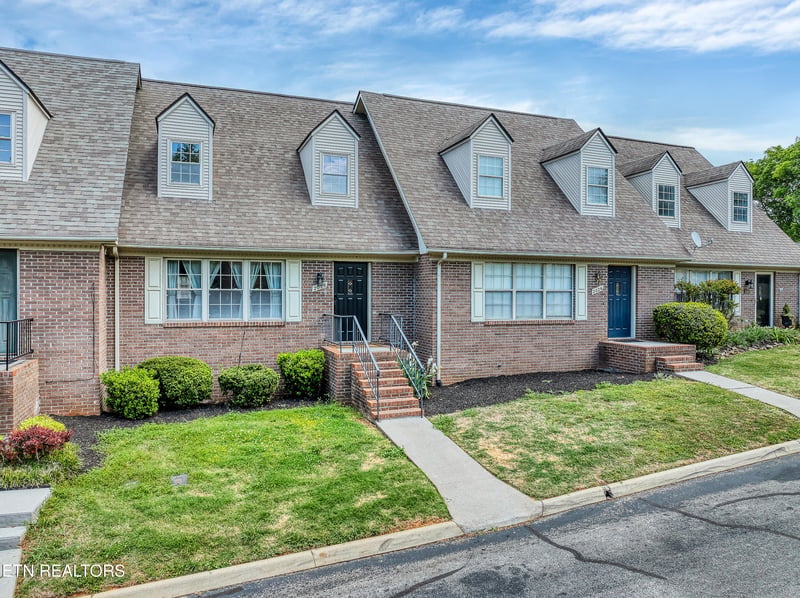 2028 Cochran Pl, Maryville, TN 37803