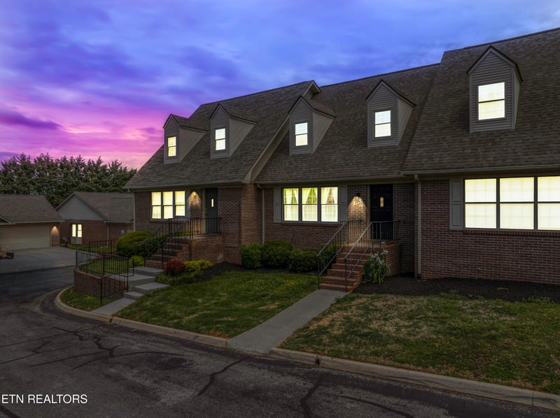 2028 Cochran Pl, Maryville, TN 37803