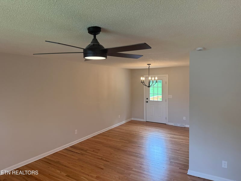 2028 Wayne Cir, Maryville, TN 37804