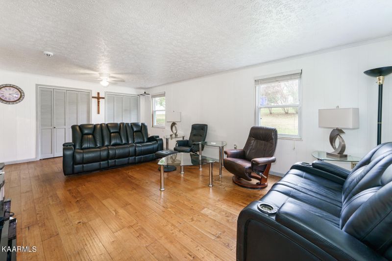 2029 3rd Rd, Knoxville, TN 37914