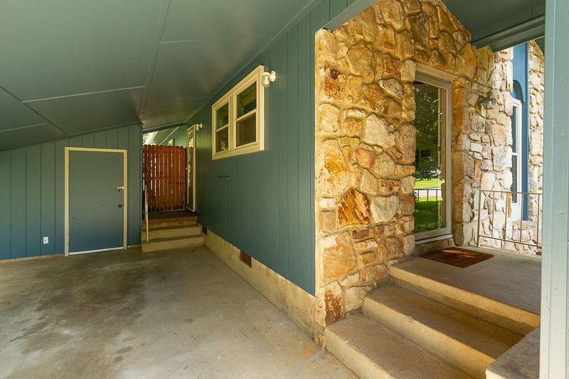 2029 Lansdowne Ln, Maryville, TN 37804