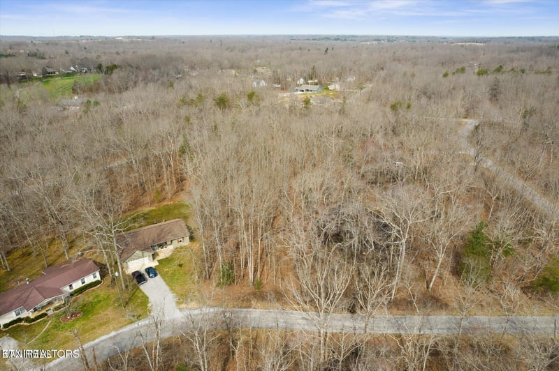 2029 Shalako Dr, Crossville, TN 38572
