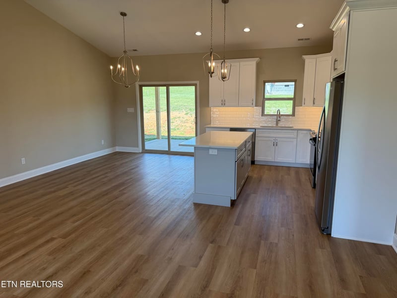 203 Ashton Ln, Madisonville, TN 37354
