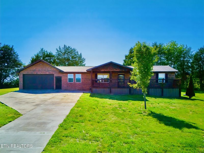 203 Baker Cir, Maynardville, TN 37807