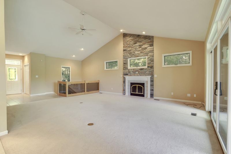 203 Coyatee Dr, Loudon, TN 37774