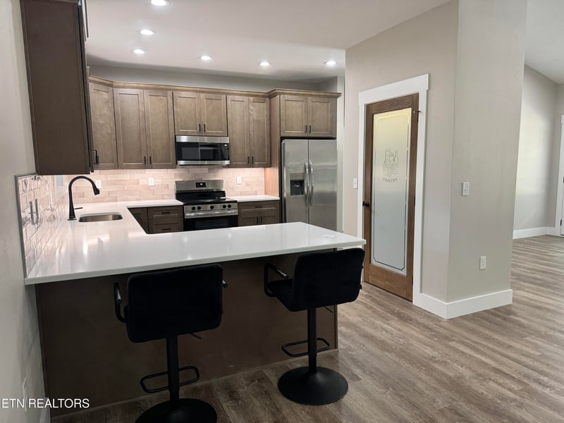 203 Dublin Ln, Crossville, TN 38558