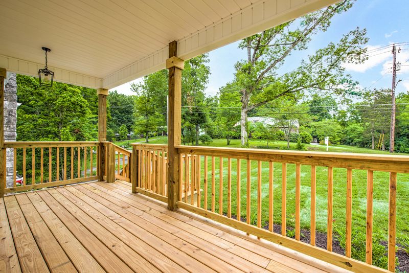203 E Red Bud Rd, Knoxville, TN 37920