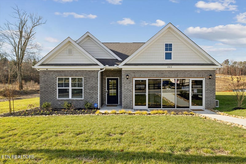 203 Eclipse Ln, Knoxville, TN 37924