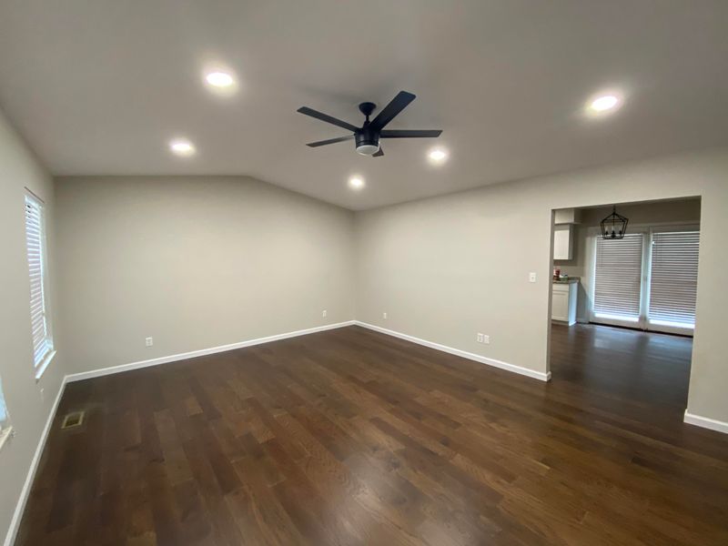203 Elk Lake Ln, Jacksboro, TN 37757