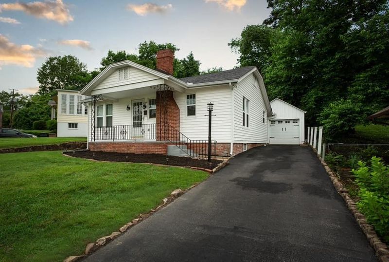203 Gresham Rd, Knoxville, TN 37918