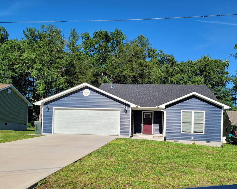 203 Grove Loop, Crossville, TN 38555