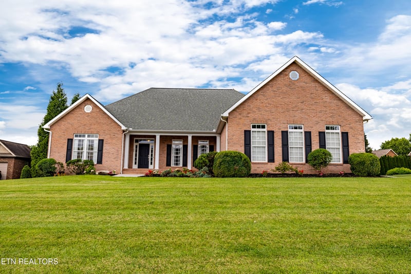 203 Heighton Ct, Alcoa, TN 37701