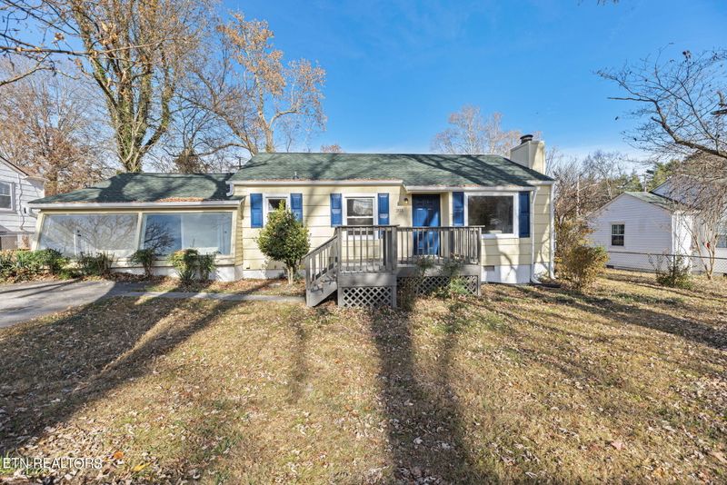 203 Hermitage Dr, Knoxville, TN 37920