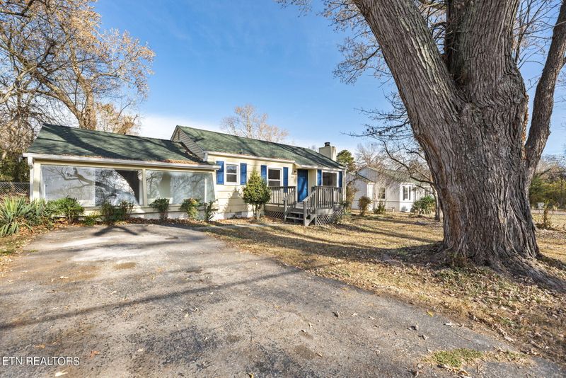 203 Hermitage Dr, Knoxville, TN 37920