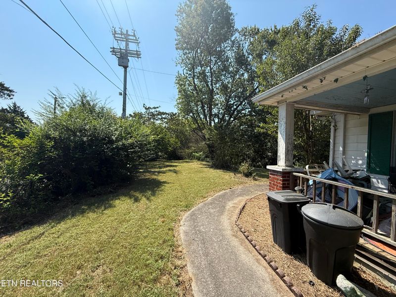 203 Hillcrest Ave, Rocky Top, TN 37769