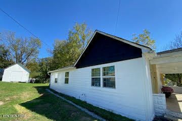 203 Jacksboro Ave, Rocky Top, TN 37769
