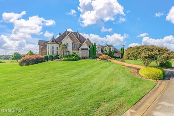 203 Lake Forest Way, Louisville, TN 37777