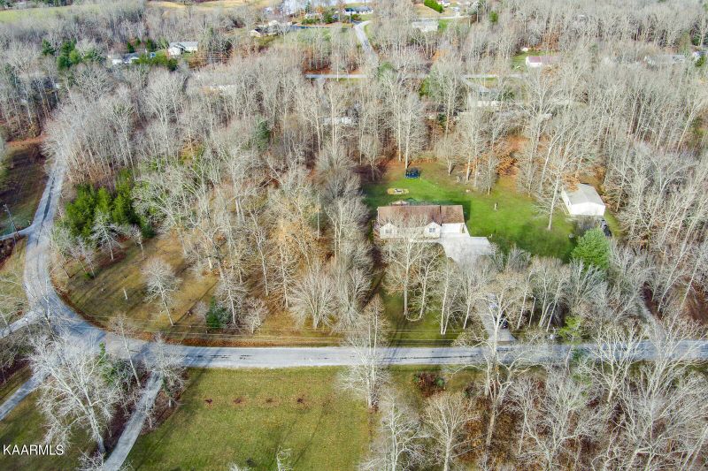 203 Little John Loop, Crossville, TN 38555