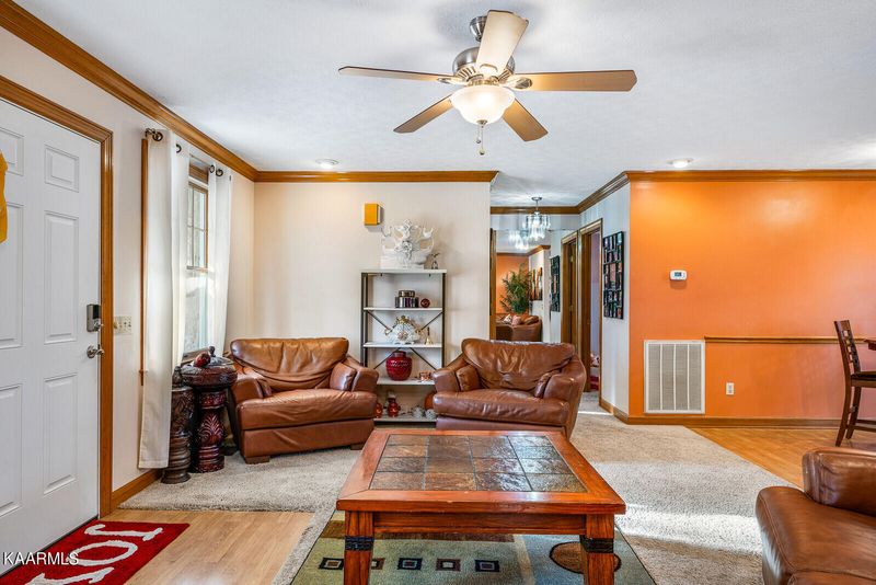 203 Little John Loop, Crossville, TN 38555