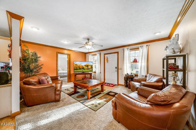 203 Little John Loop, Crossville, TN 38555