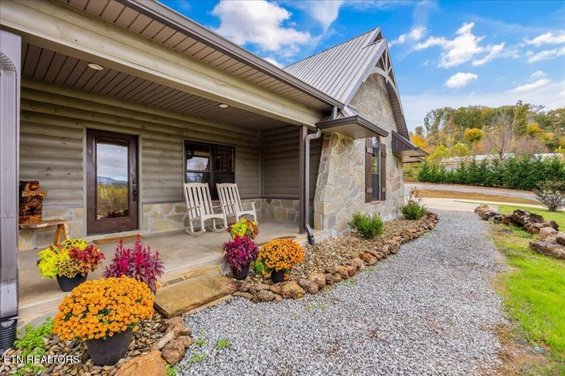 203 Mahoney Rd, Oliver Springs, TN 37840