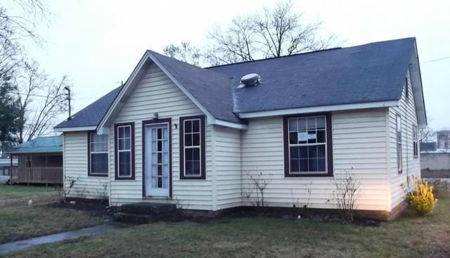203 Nichols St, Sevierville, TN 37862