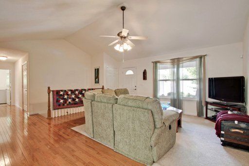 203 Osage Dr, Loudon, TN 37774