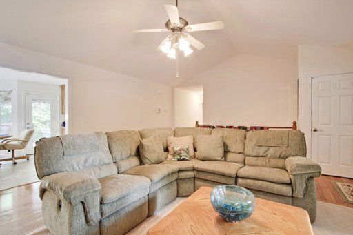 203 Osage Dr, Loudon, TN 37774