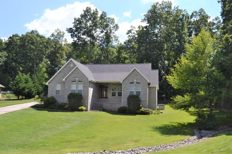 203 Sandpiper Loop, Crossville, TN 38555