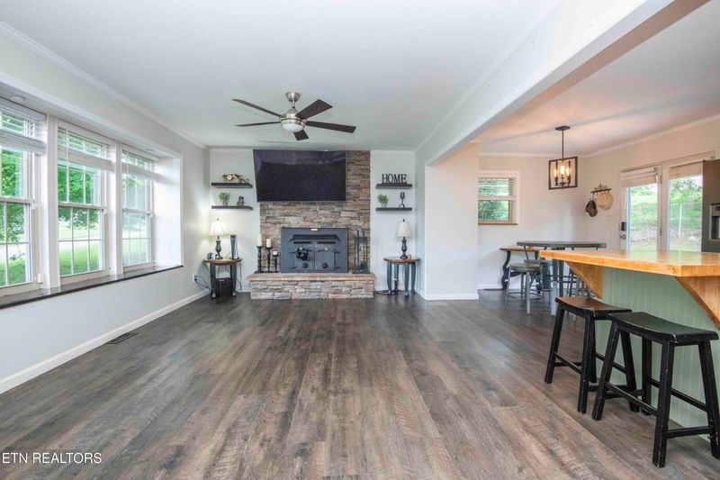 2030 Cedar Cir, Lenoir City, TN 37772