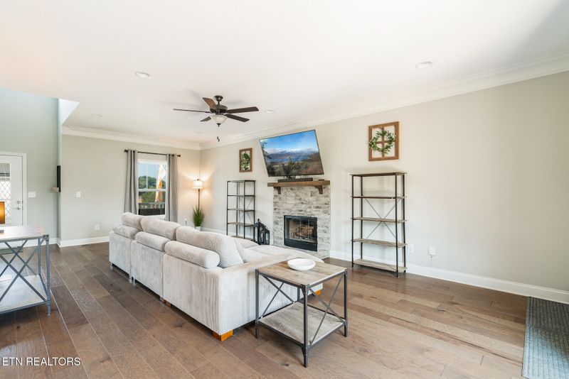 2030 Farm Blvd, Sevierville, TN 37876
