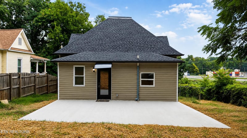 2030 Joseph Schofield St, Knoxville, TN 37921