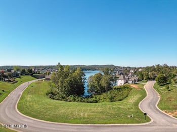 2030 Marina Way, Lenoir City, TN 37772