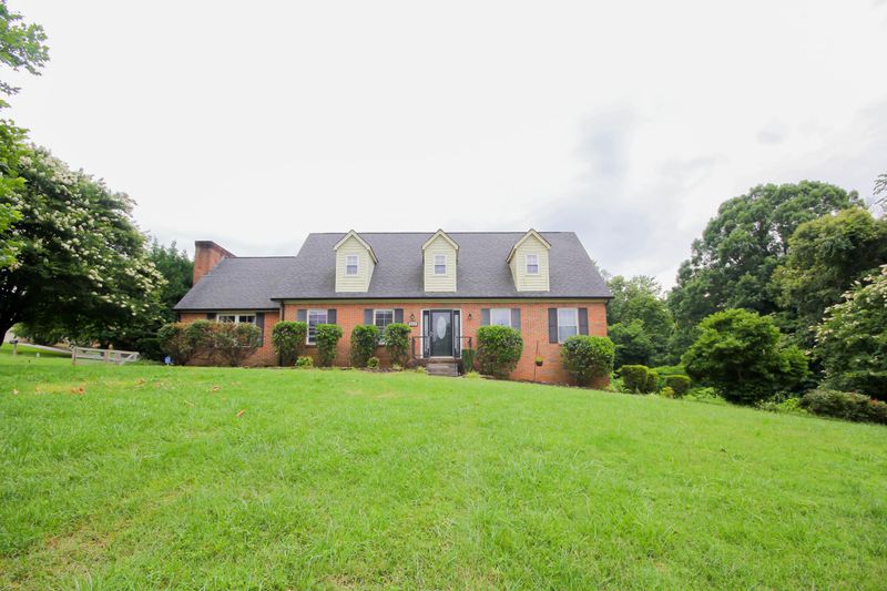 2030 Stonybrook Rd, Louisville, TN 37777