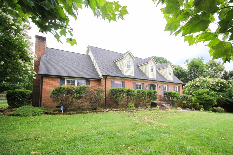 2030 Stonybrook Rd, Louisville, TN 37777