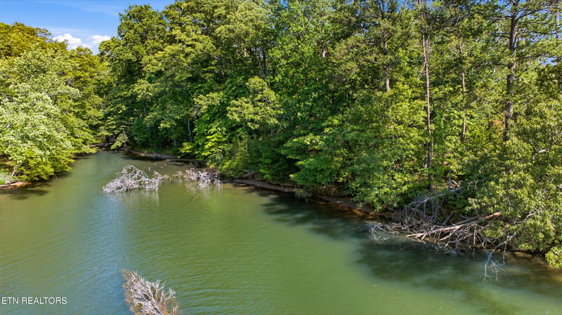 20300 Beals Chapel Rd, Lenoir City, TN 37772