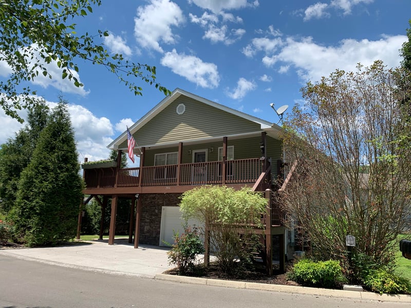 2031 Slippery Rock Cir, Pigeon Forge, TN 37862