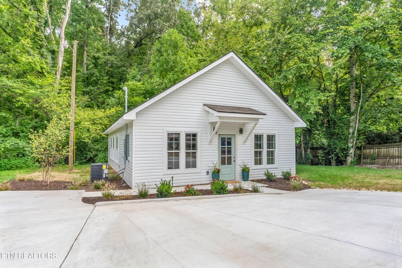 2032 Island Home Ave, Knoxville, TN 37920