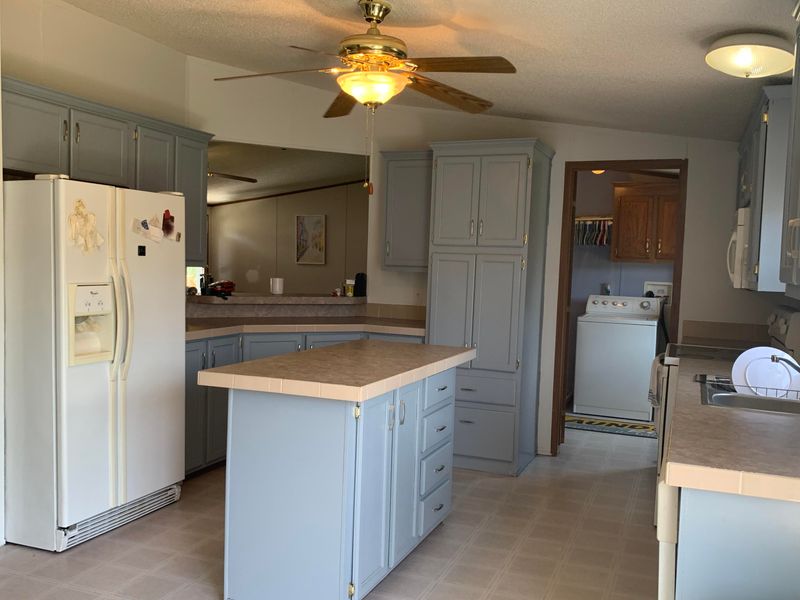 2032 River Meadows Dr, Sevierville, TN 37876